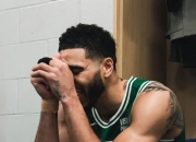 雷速直播-包含塔图姆在尤文图斯比赛中回归赛场，高光表现引发热议！的词条